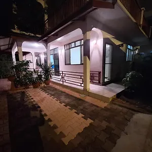 Belle Maison F3 Guest house